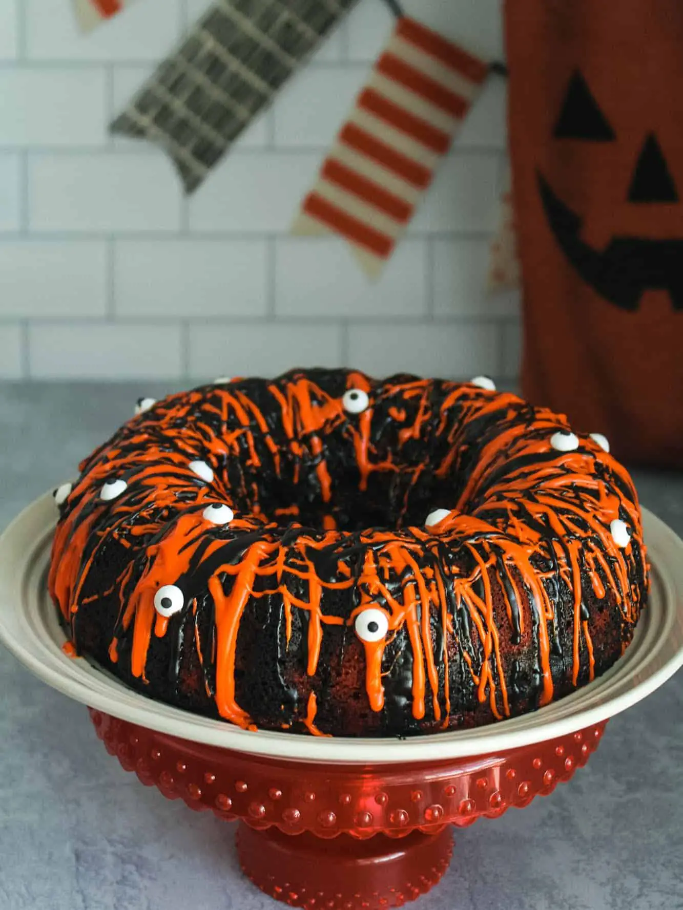 Halloween Haunted House Bundt Cake – Dixie Delights